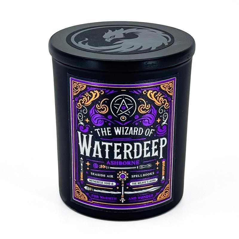 The Wizard of Waterdeep - 8oz Scented Candle - Seaside Air, Spellbooks, Enchanted Oak, Lavender - Natural Coconut Wax - 35 h Burn Time - Premium Foil Label - Gaming Aroma Decor