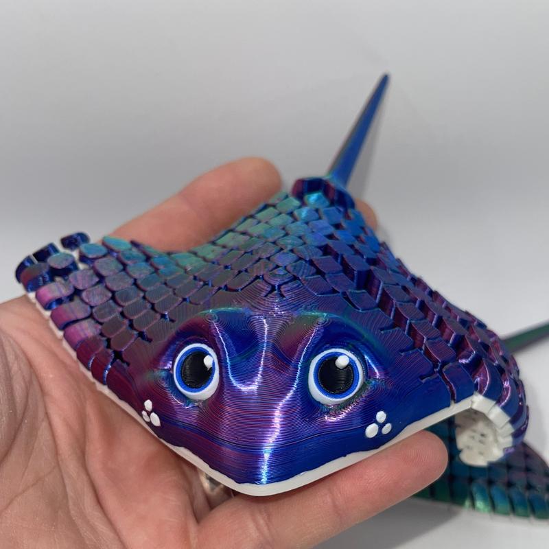 3D Printed Flexi Stingray  - Amazing Articulation - Ocean Life - Manta Ray - Stocking Stuffers - Christmas Gift Ideas