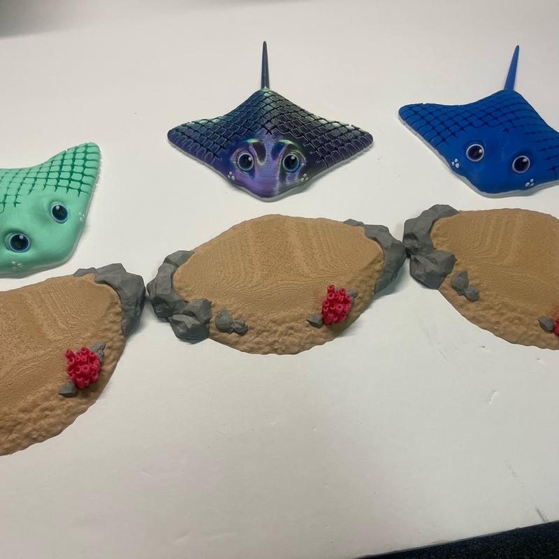 3D Printed Flexi Stingray  - Amazing Articulation - Ocean Life - Manta Ray - Stocking Stuffers - Christmas Gift Ideas