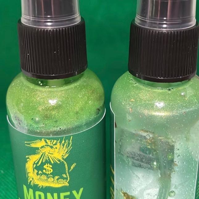 Money Drawing Spray, Intention Spray, Manifestation Spray, cash me out oil, Abundance Spray, Conjure Spray, Altar spray, Prosperity Bath Scented Nature Perfume Aroma