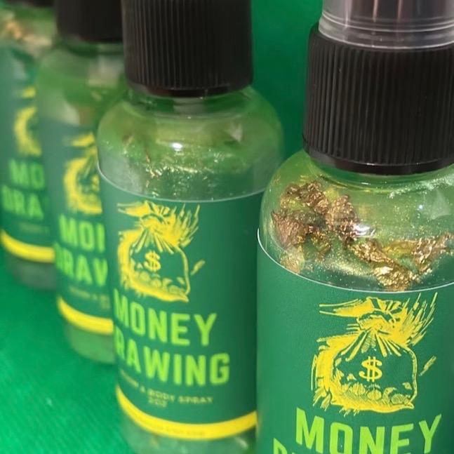 Money Drawing Spray, Intention Spray, Manifestation Spray, cash me out oil, Abundance Spray, Conjure Spray, Altar spray, Prosperity Bath Scented Nature Perfume Aroma