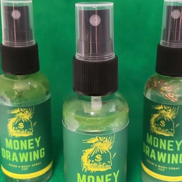 Money Drawing Spray, Intention Spray, Manifestation Spray, cash me out oil, Abundance Spray, Conjure Spray, Altar spray, Prosperity Bath Scented Nature Perfume Aroma