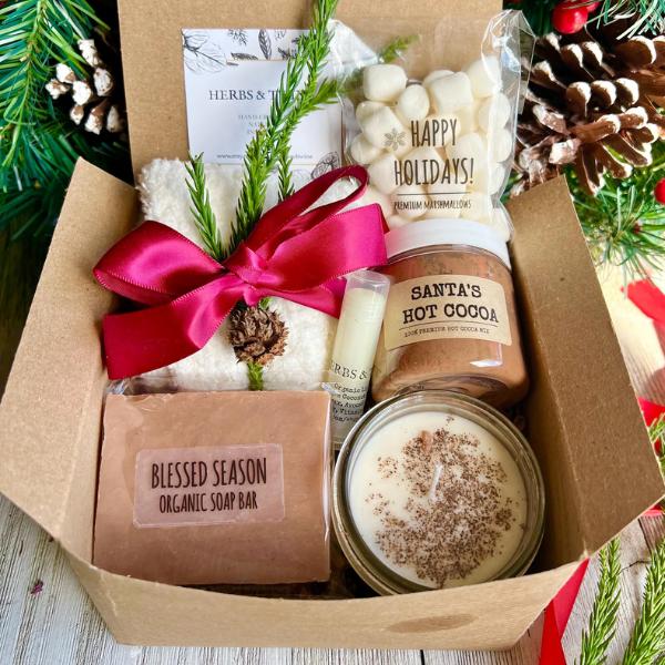 Christmas Gift Basket | Holiday Gift Box for Women | Hot Chocolate Gift Set | Personalized Christmas Gifts for Mom