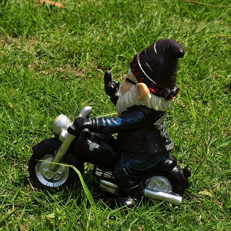 Creative Gnome Riding Motorcycle Figurine (1 Count), Resin Ornament, Desktop Decoration for Home Office Garden