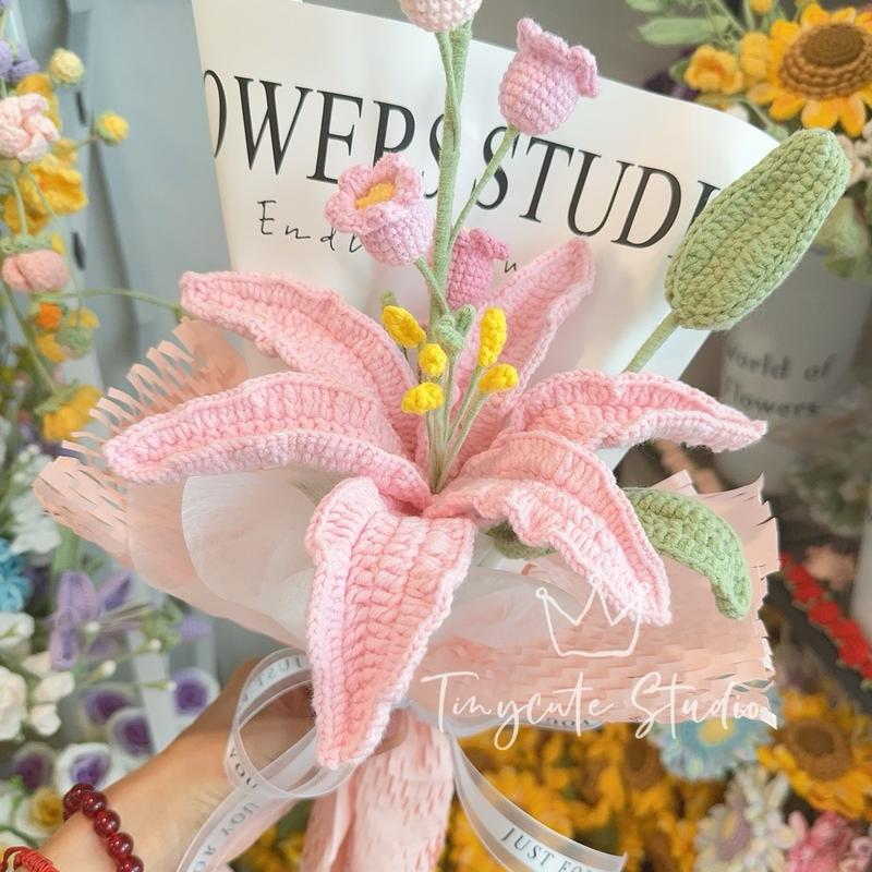 Crochet handmade flowers Lily bouquet Sunflowers  cute   Decor  Plants gift  birthday gift  valentines day  creative Decorative graduation bouquet Lily handmade flower