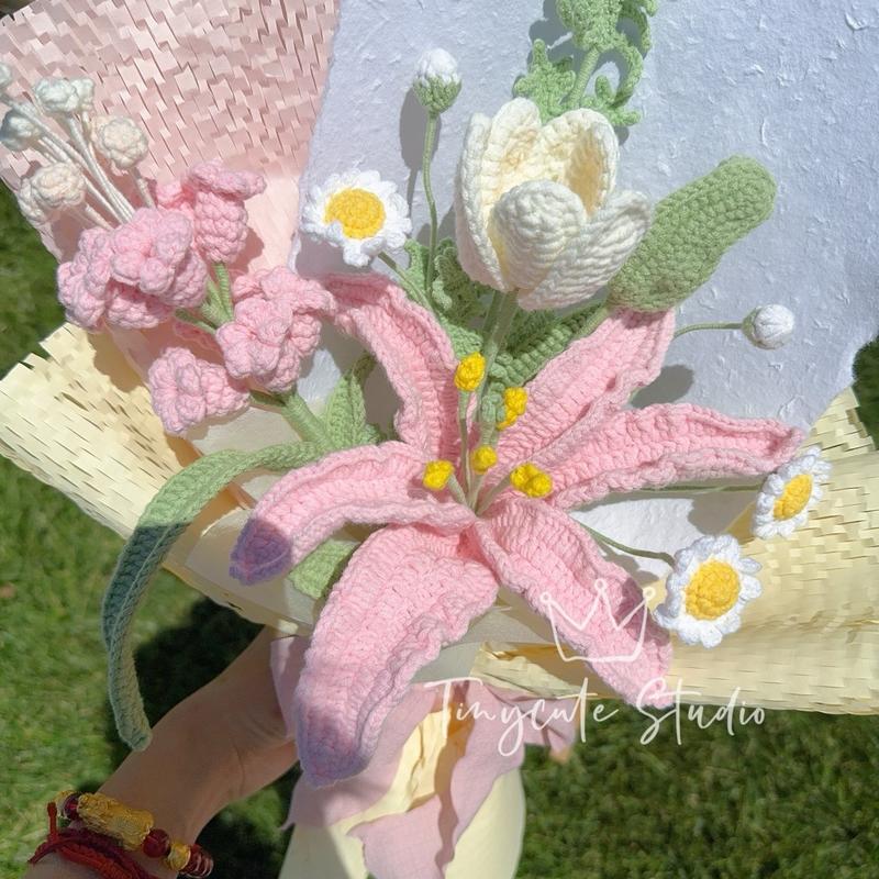 Crochet handmade flowers Lily bouquet Sunflowers  cute   Decor  Plants gift  birthday gift  valentines day  creative Decorative graduation bouquet Lily handmade flower