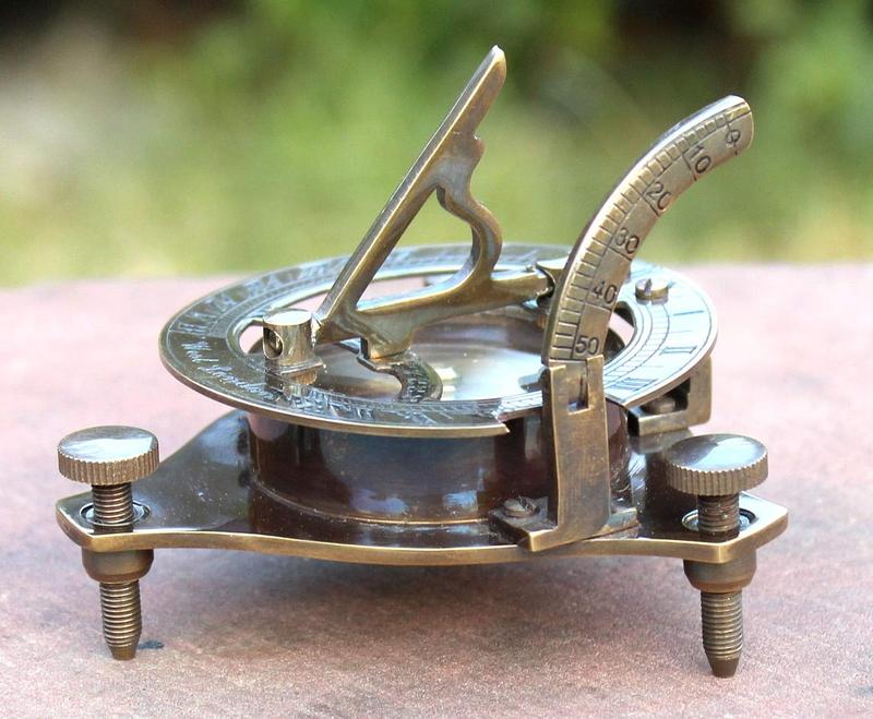 Vintage Antique Style Brass Sundial Compass Maritime Nautical Compass Desk Decor