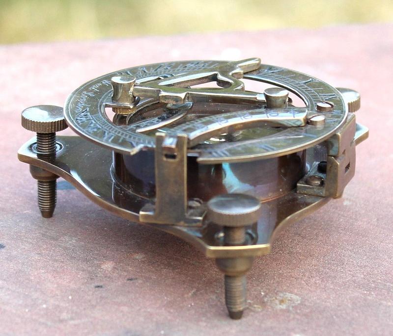 Vintage Antique Style Brass Sundial Compass Maritime Nautical Compass Desk Decor