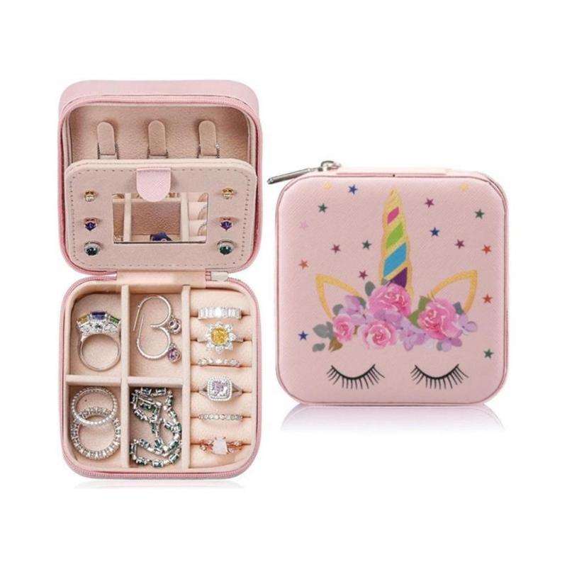 LEDAOU's petite and enchanting jewelry box for women also serves as a travel jewelry organizer for girls. Made of multifunctional and waterproof PU leather. Equipped with pockets and hooks to hold a large quantity. Ideal for girls.