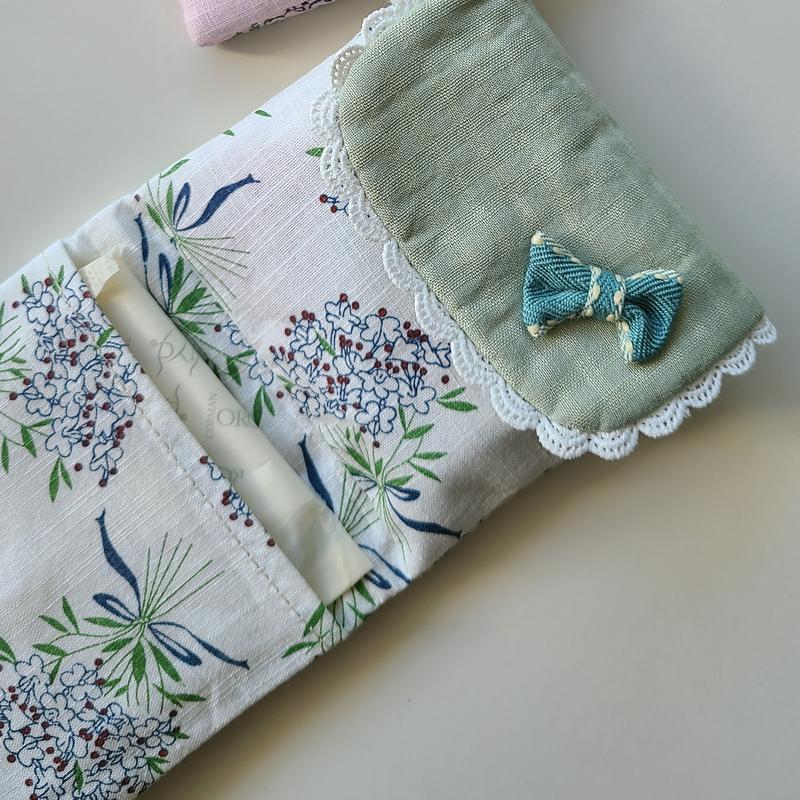 Sanitary Pad Pouch, Travel Sanitary bag, Back to School, Girl Gift, Feminine bag.