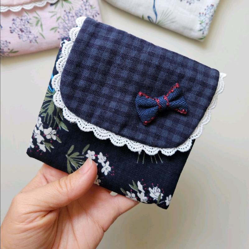 Sanitary Pad Pouch, Travel Sanitary bag, Back to School, Girl Gift, Feminine bag.