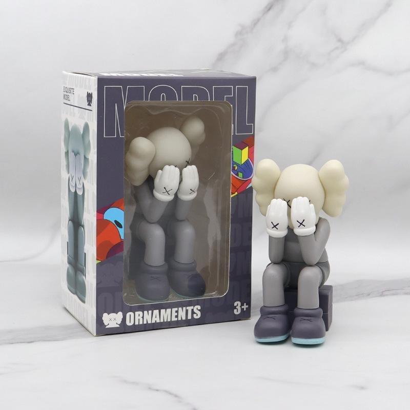 Kaws Decorative Sculpture HomeDecor Statue,Art Figurine HomeOrnament Decoration