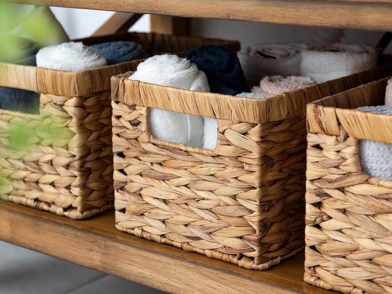 StorageWorks Wicker Basket, Baskets for Organizing, Storage Basket with Built-in Handles, Water Hyacinth Shelves (Medium 2-Pack, Natural Hyacinth)