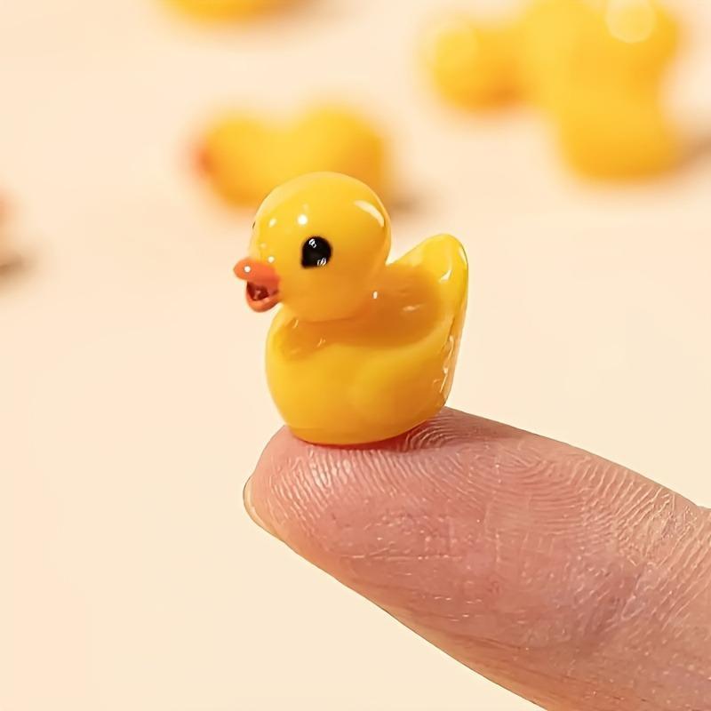 Mini Duck Resin Decoration, 100pcs set Cute Yellow Duck Ornament, Doll House Decoration, Party Gift, Birthday Gift, Seasonal Gift