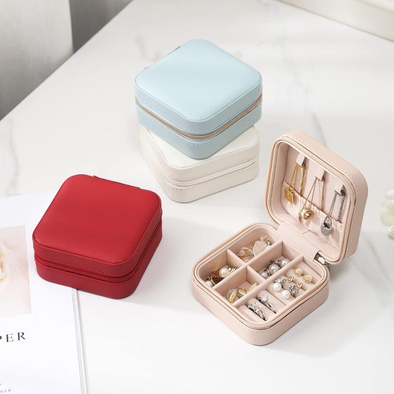 Travel Jewelry Box, Small Jewelry Box Portable Jewelry Travel Storage Display Organizer Box for Rings Earrings Necklaces Bracelets, Gift for Women, Pink