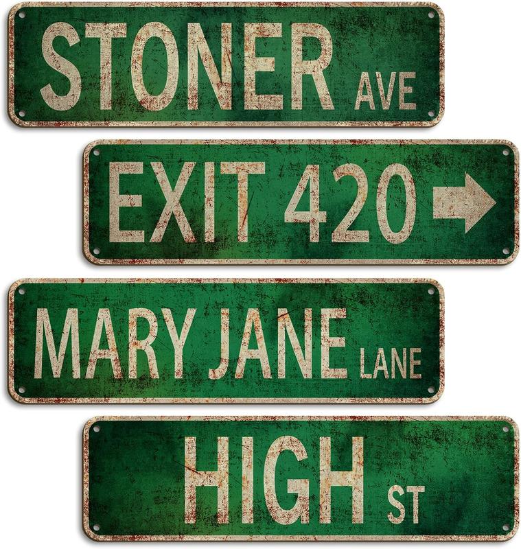 St@ner Avenue Street Sign Decor Hanging - Matte Retro Room Decor