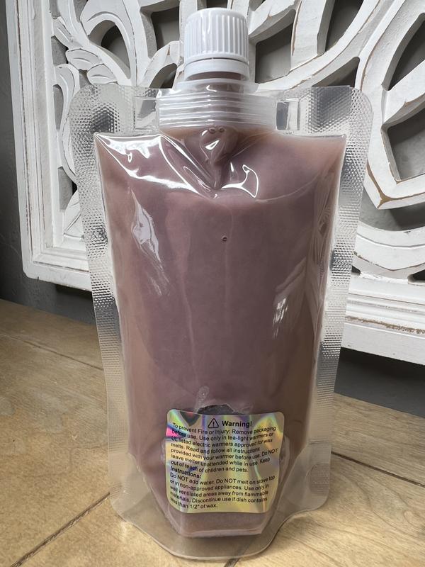 Blueberry Cobbler Scented Squeeze Wax Melt 8oz Squeezable Pouch. Ambri-ance & Co bakery scent. Long Lasting Scent.