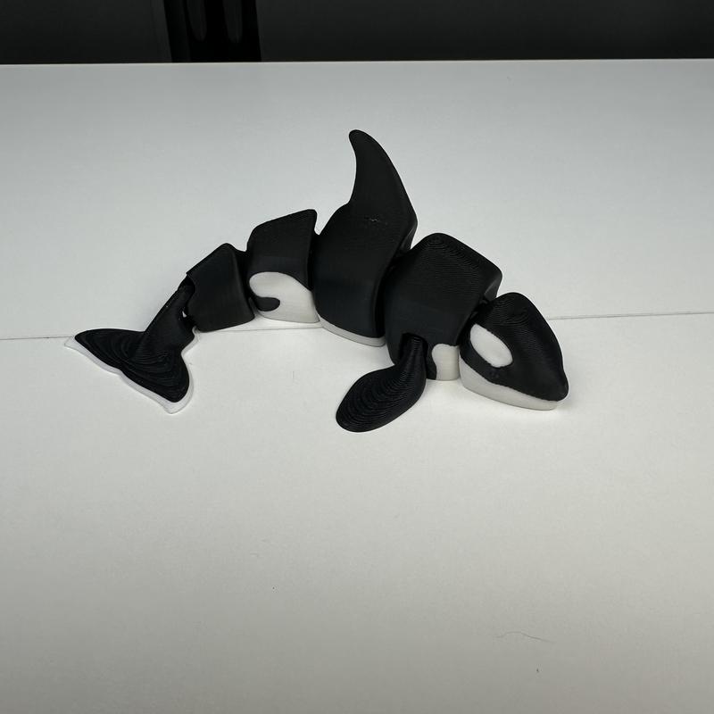 3D Printed Articulated orca whale for Home Decor - PLA Plastic, Multiple Colors