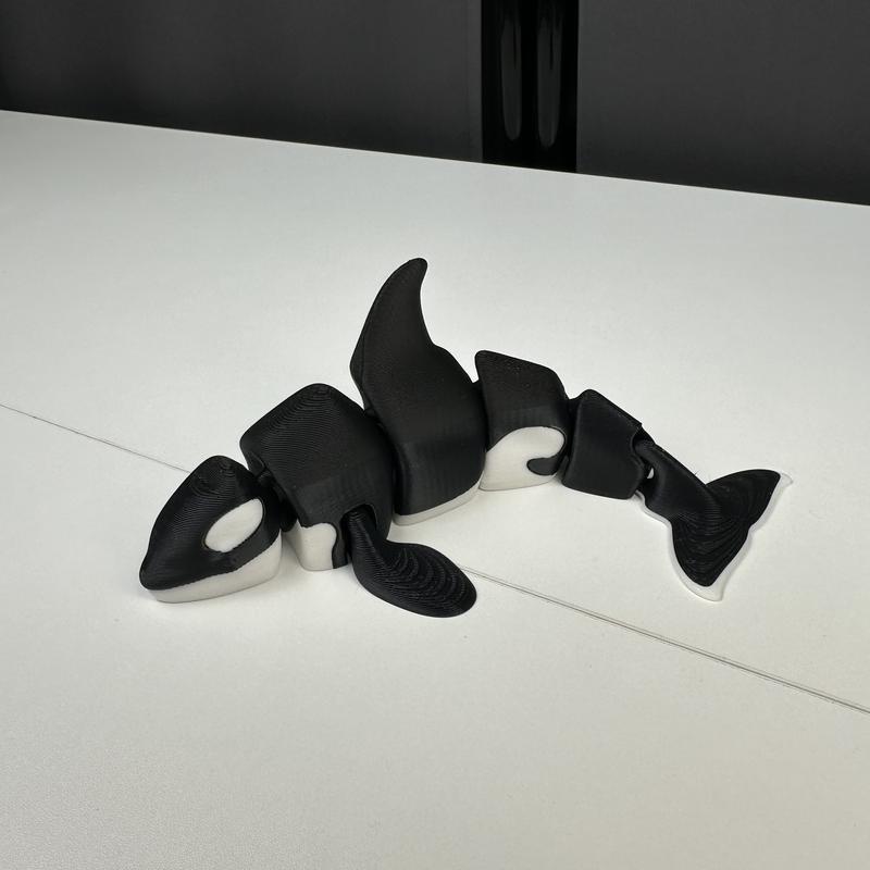 3D Printed Articulated orca whale for Home Decor - PLA Plastic, Multiple Colors