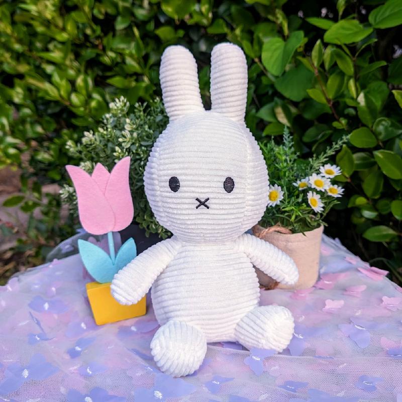 Miffyy Soft Figurine, Cute Little Bunny Decoration , Room Home Kawaii Decor, Huggable Accessory, Desktop Bed Sofa Ornaments Decorative