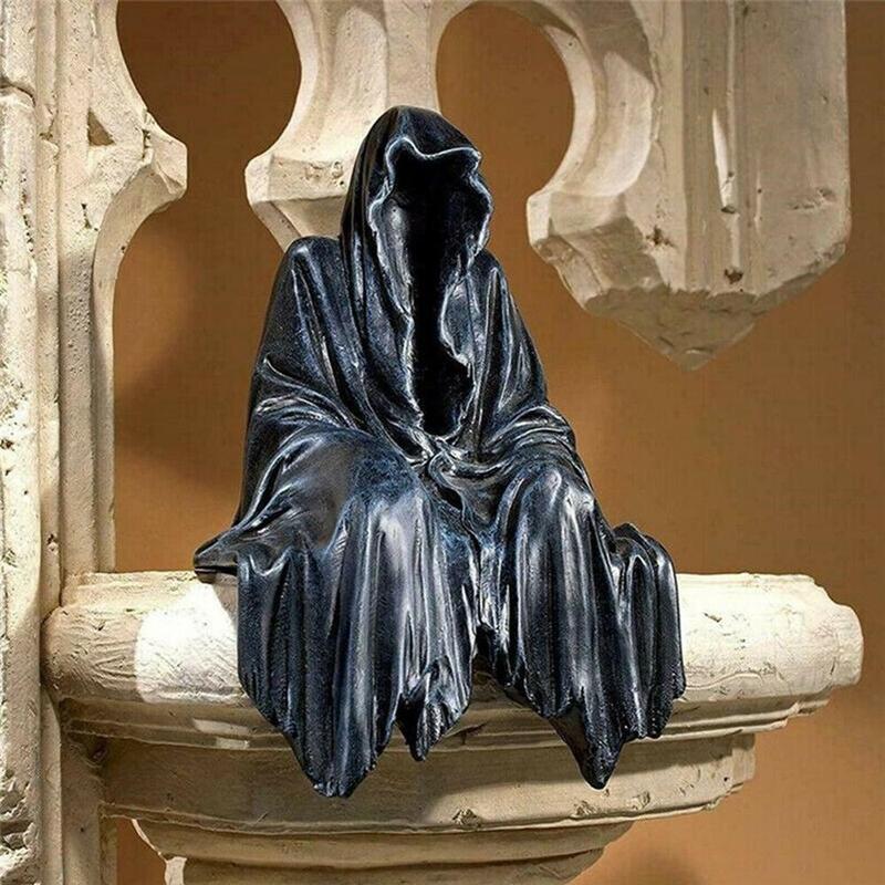 Mysterious Hooded Figure Design Resin Ornament, Gothic Style Desktop Decoration, Home Decor for Living Room Bedroom Garden Party