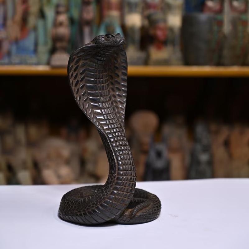 WILLOW TREE Cobra Statue Decoration, Resin Craft Gift, Home Decoration Collectible, Indoor Table Decoration Suitable for Holidays