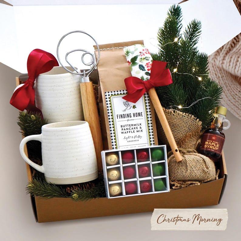 Christmas Gift Ideas, Winter Gift Box, Mom Gift Set, Hygge Gift Box, Thinking Of You Box, Cozy Care Package, Self Care Basket, Blanket Gift Box