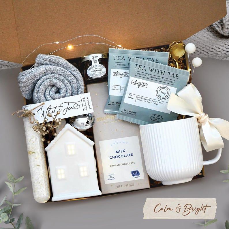 Christmas Gift Ideas, Winter Gift Box, Mom Gift Set, Hygge Gift Box, Thinking Of You Box, Cozy Care Package, Self Care Basket, Blanket Gift Box